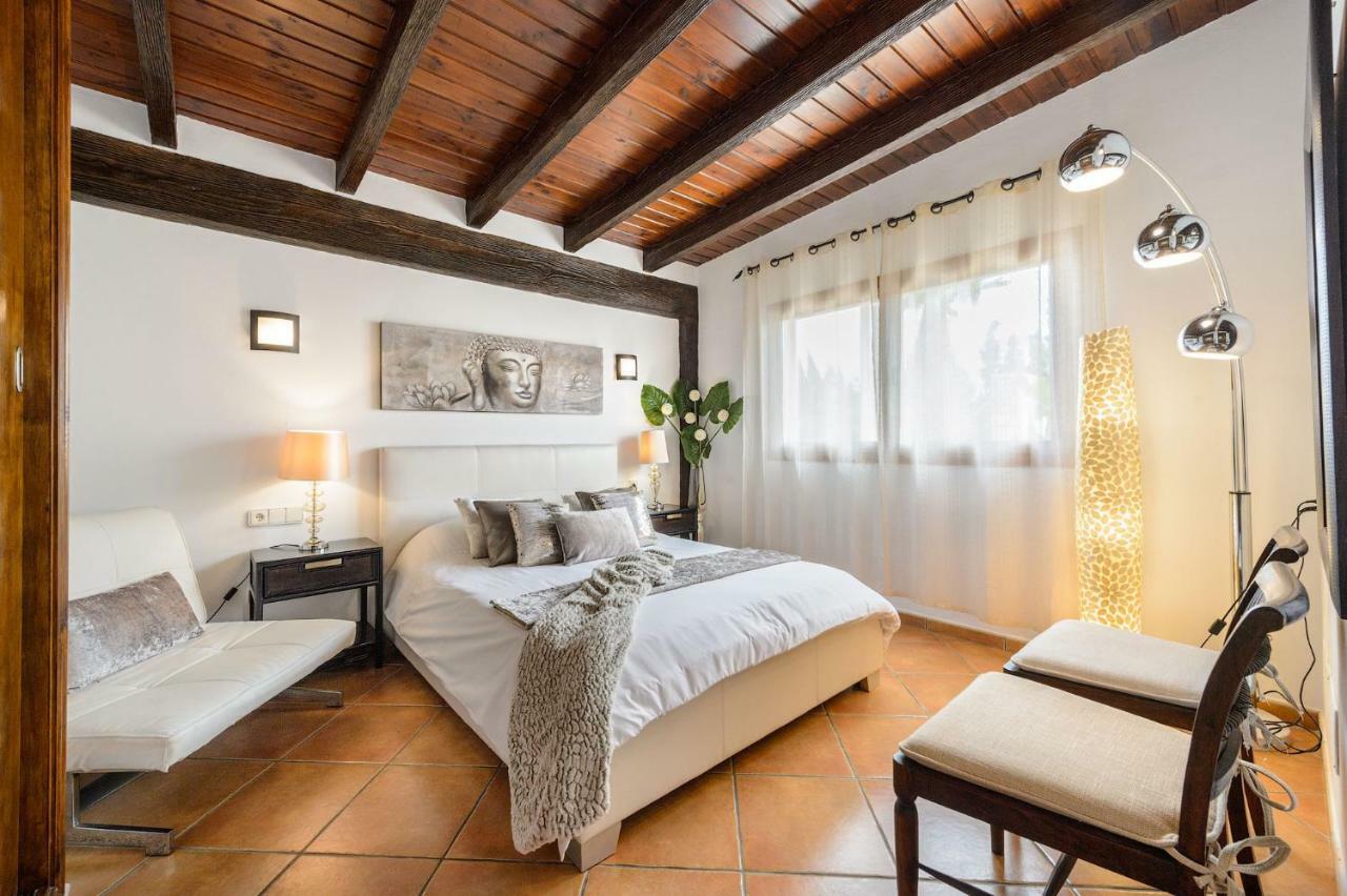 Serena Villa Sant Francesc de s'Estany Luaran gambar